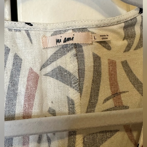 Francesca’s collection - linen peplum blouse. Never worn size L - Picture 2 of 3